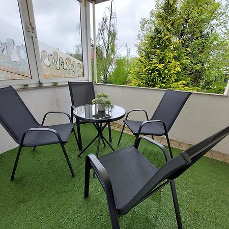 Cozy Home, 7 Beds, Wifi, Kitchen, Balcony, Bielefeld Center Exteriör bild