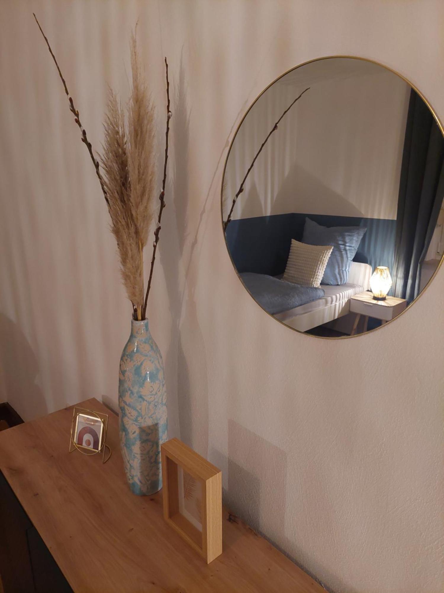 Cozy Home, 7 Beds, Wifi, Kitchen, Balcony, Bielefeld Center Exteriör bild