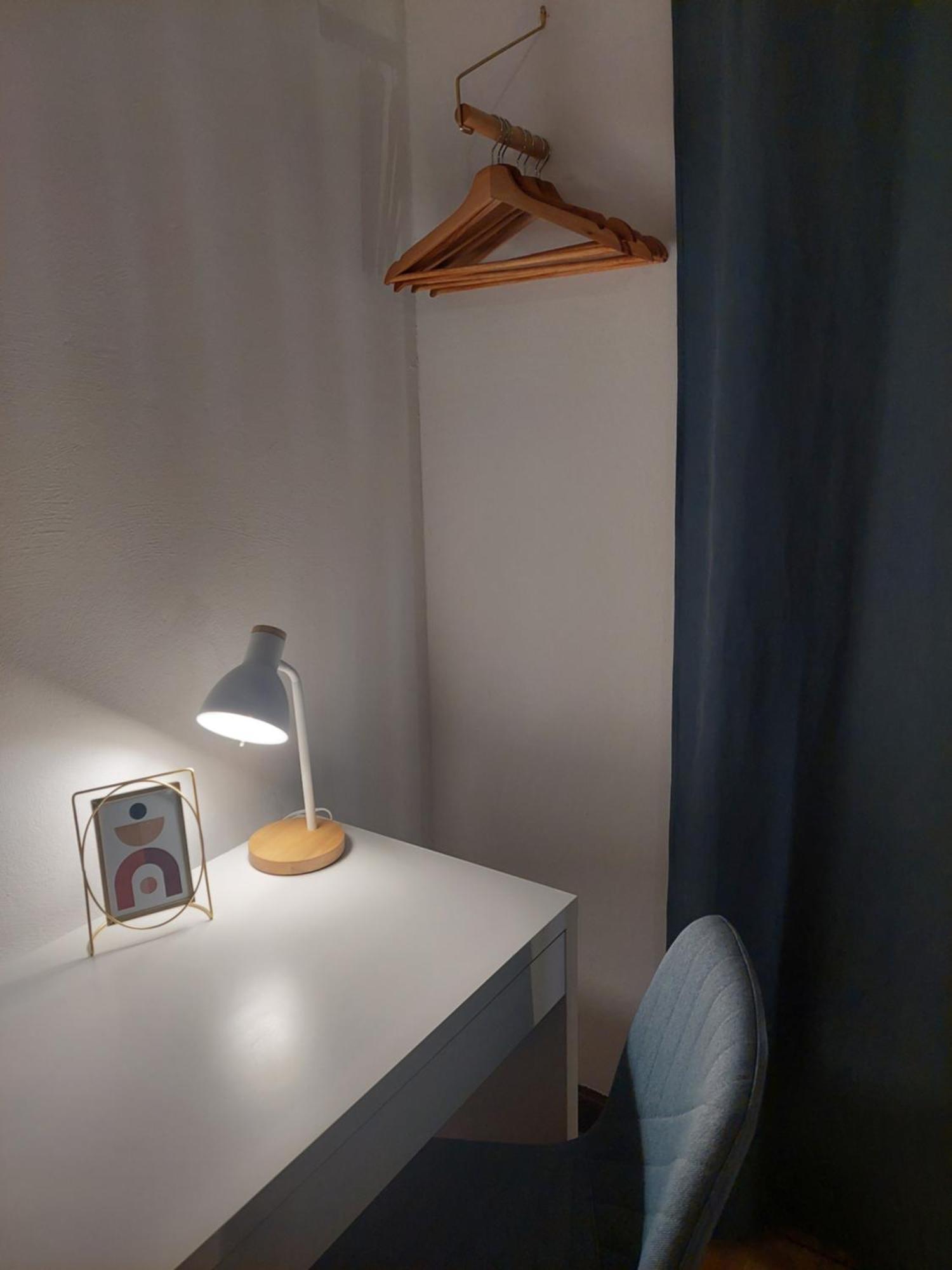 Cozy Home, 7 Beds, Wifi, Kitchen, Balcony, Bielefeld Center Exteriör bild