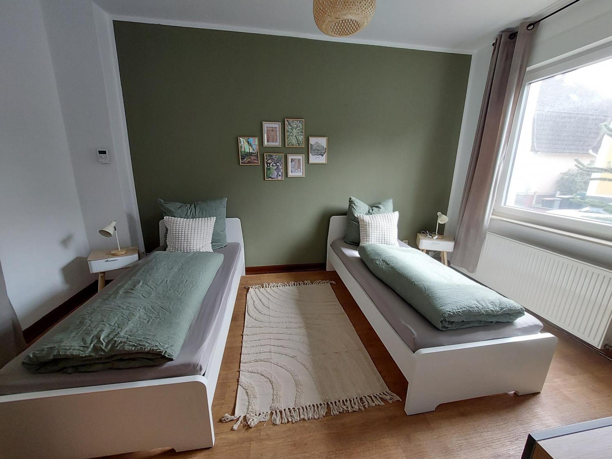 Cozy Home, 7 Beds, Wifi, Kitchen, Balcony, Bielefeld Center Exteriör bild