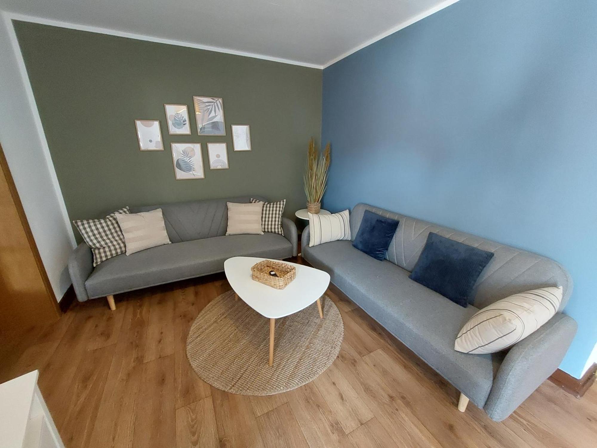 Cozy Home, 7 Beds, Wifi, Kitchen, Balcony, Bielefeld Center Exteriör bild